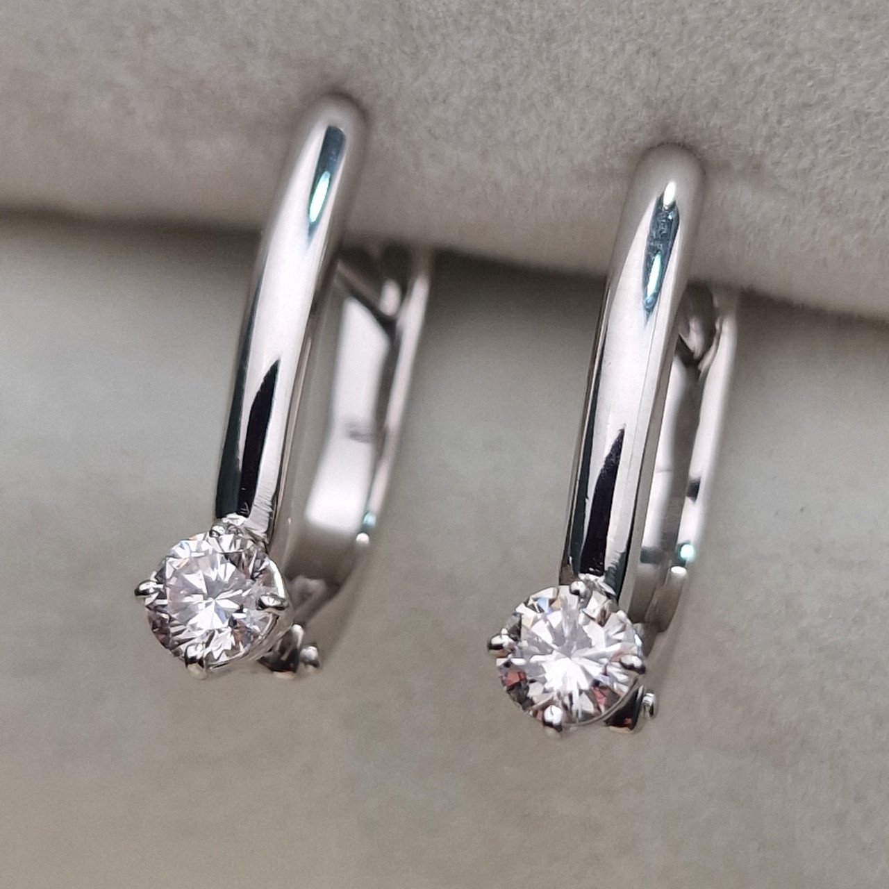 Серьги Deimantas 104885441 2,53гр 0,328ct. купить,NaN
