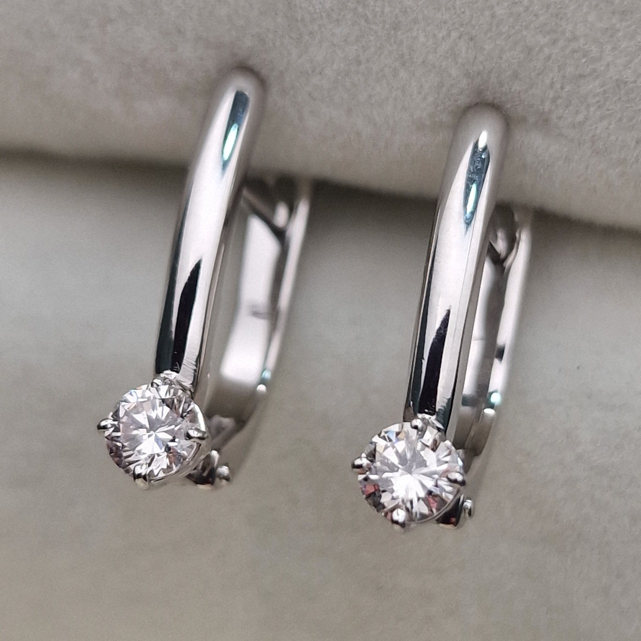 Серьги Deimantas 104885441 2,53гр 0,328ct. купить,NaN
