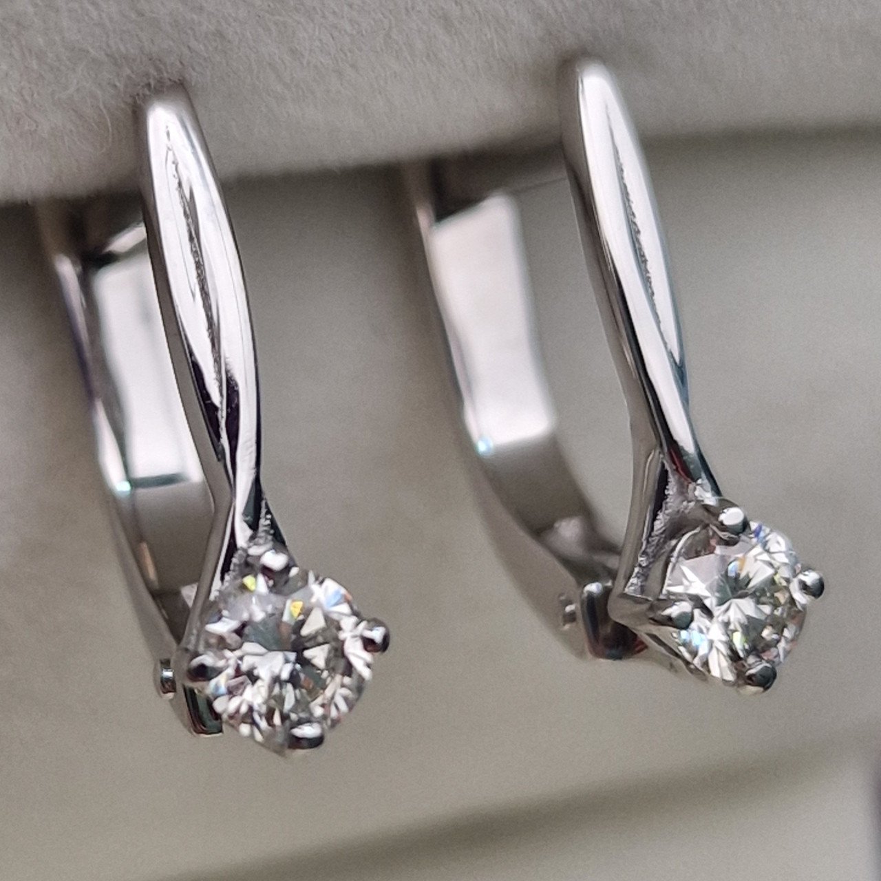 Серьги Deimantas 104885474 2,48гр 0,34ct. купить,NaN