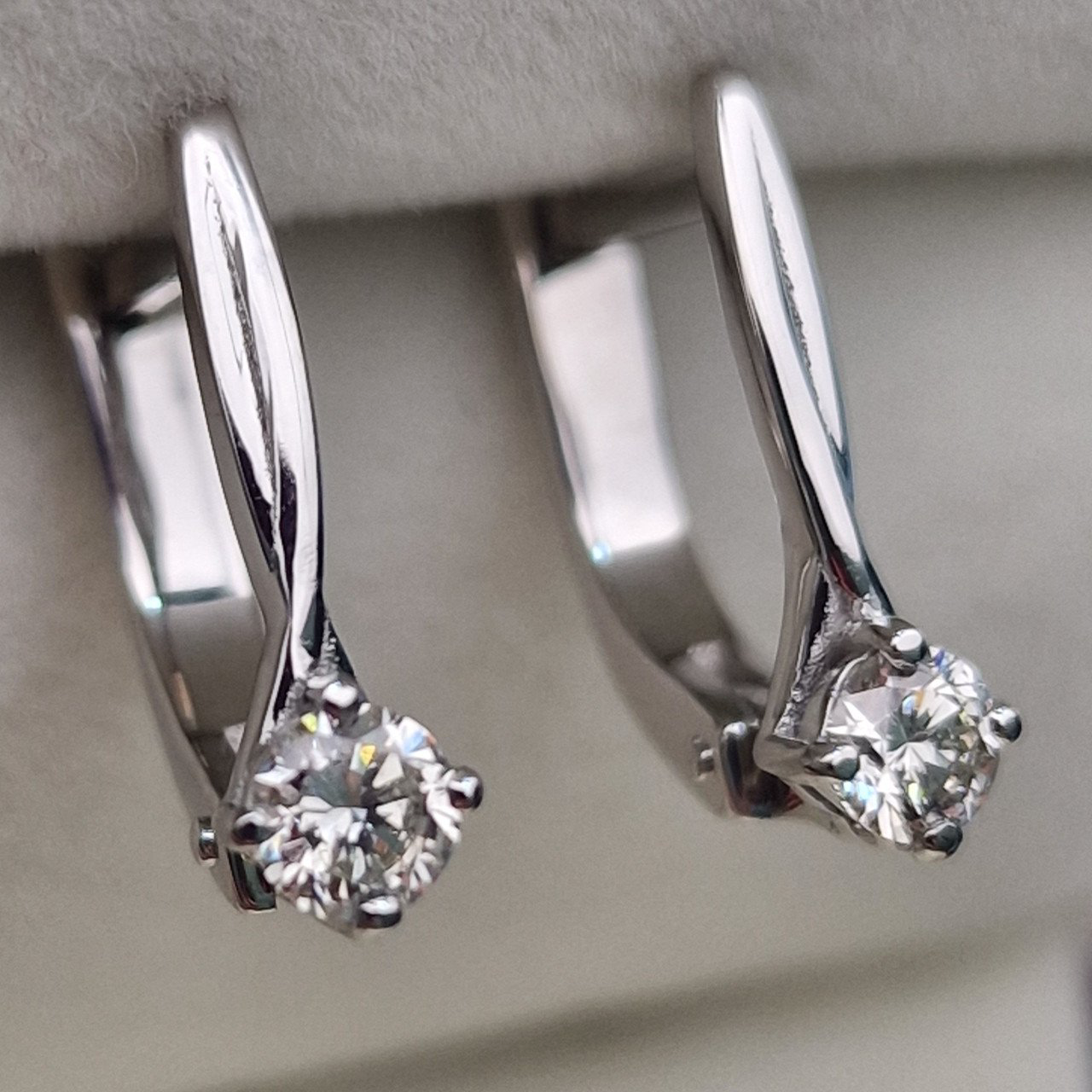 Серьги Deimantas 104885474 2,48гр 0,34ct. купить,NaN