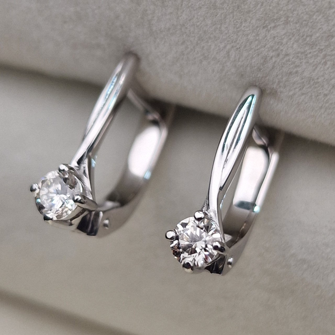 Серьги Deimantas 104885474 2,48гр 0,34ct. купить,NaN