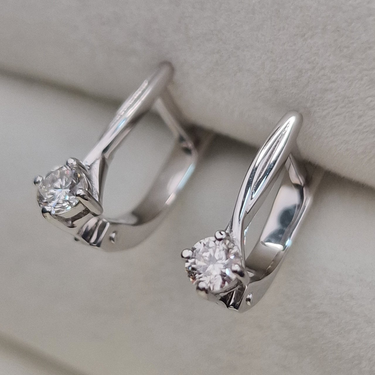 Серьги Deimantas 104885474 2,48гр 0,34ct. купить,NaN