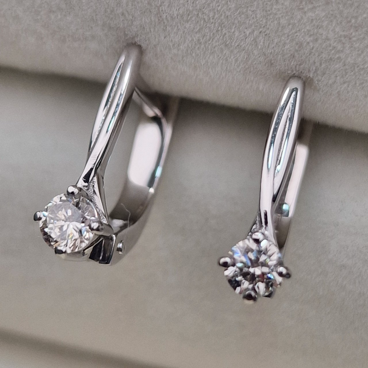 Серьги Deimantas 104885474 2,48гр 0,34ct. купить,NaN