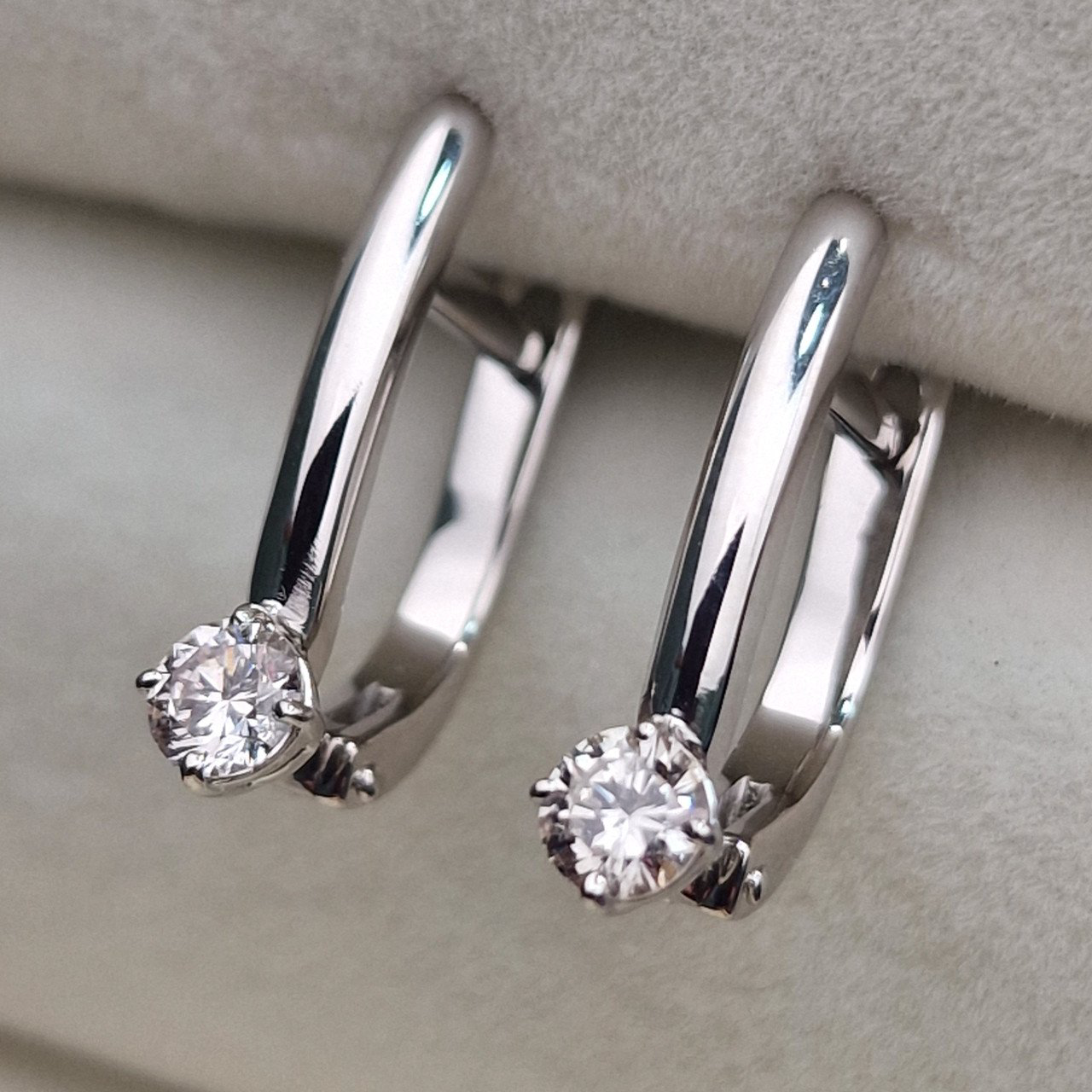 Серьги Deimantas 104885441 2,53гр 0,328ct. купить,NaN