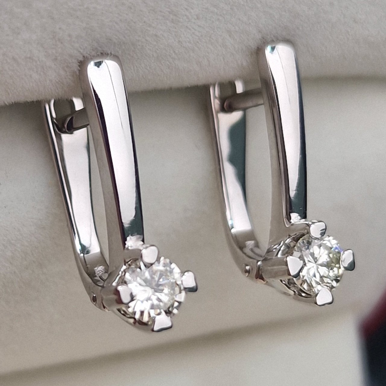Серьги Deimantas 104885510 2,83гр 0,458ct. купить,NaN