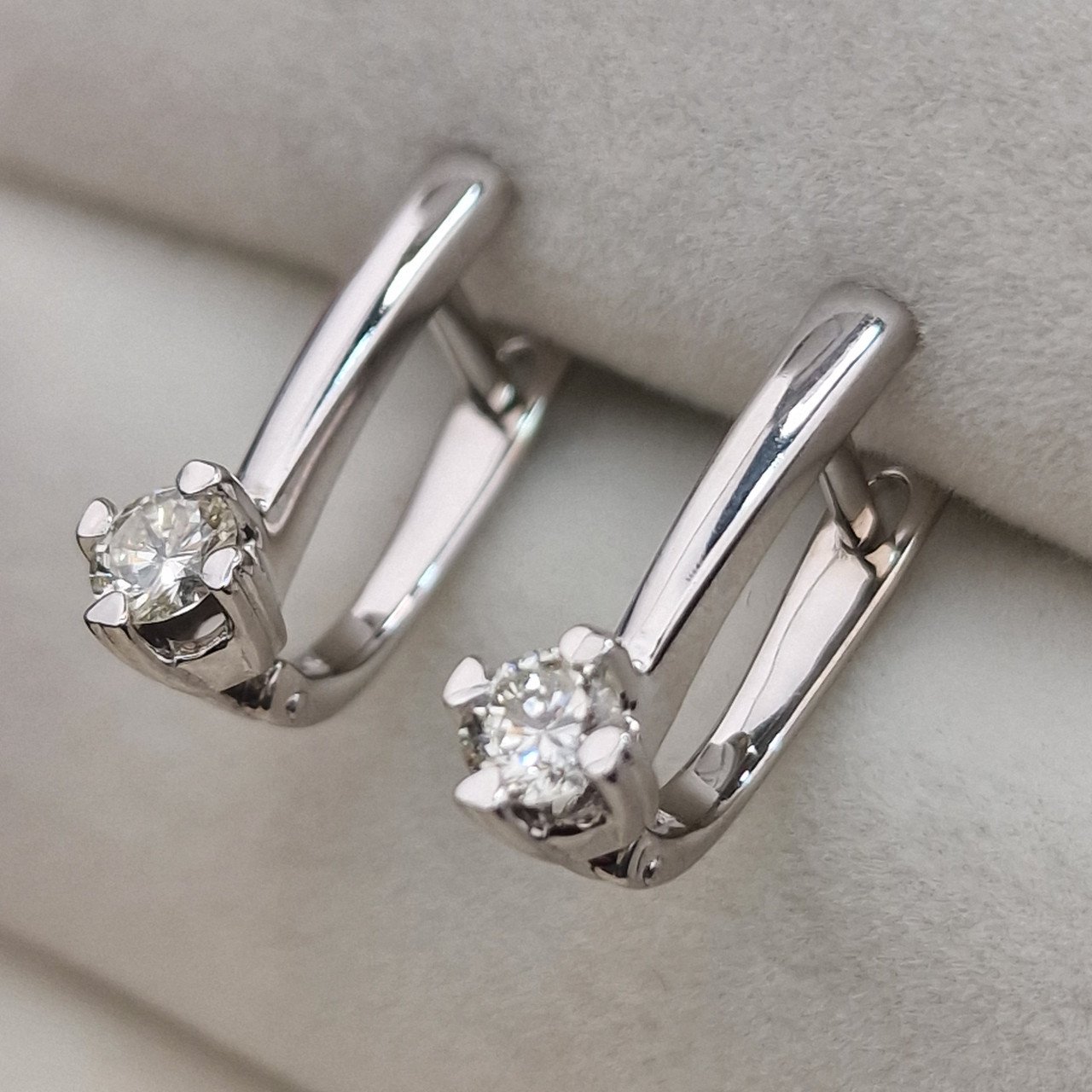Серьги Deimantas 104885510 2,83гр 0,458ct. купить,NaN
