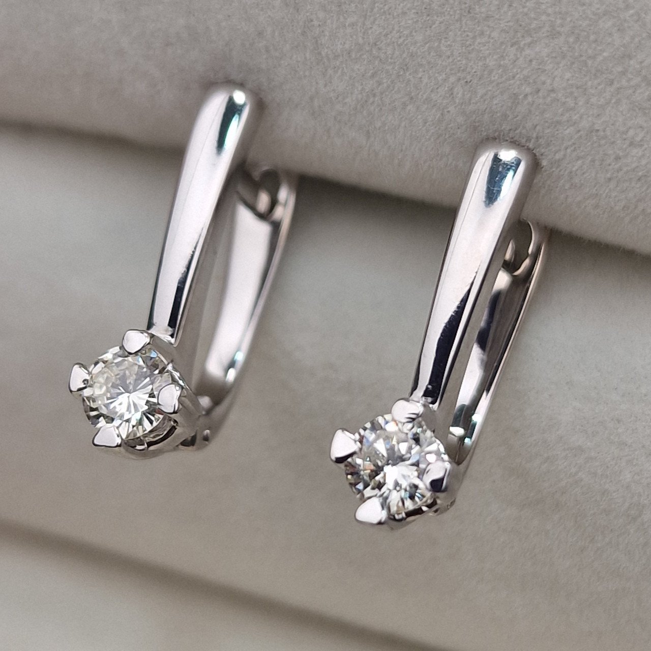 Серьги Deimantas 104885510 2,83гр 0,458ct. купить,NaN