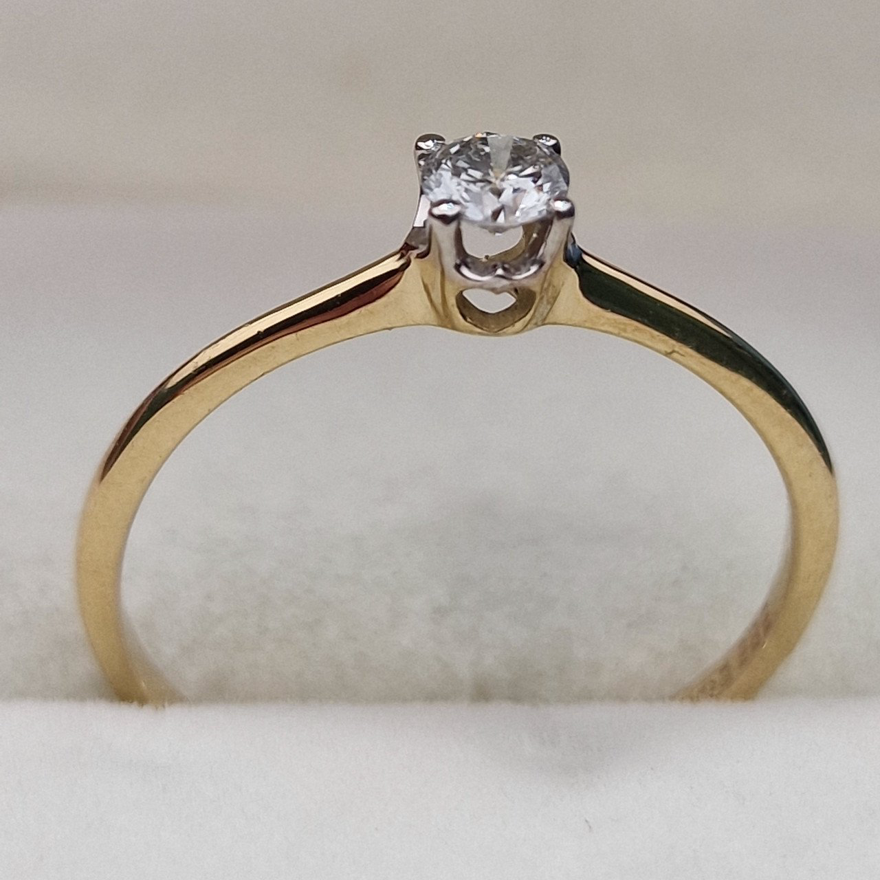 Кольцо Deimantas 105154213 17,5р 1,2гр 0,18ct. купить,NaN