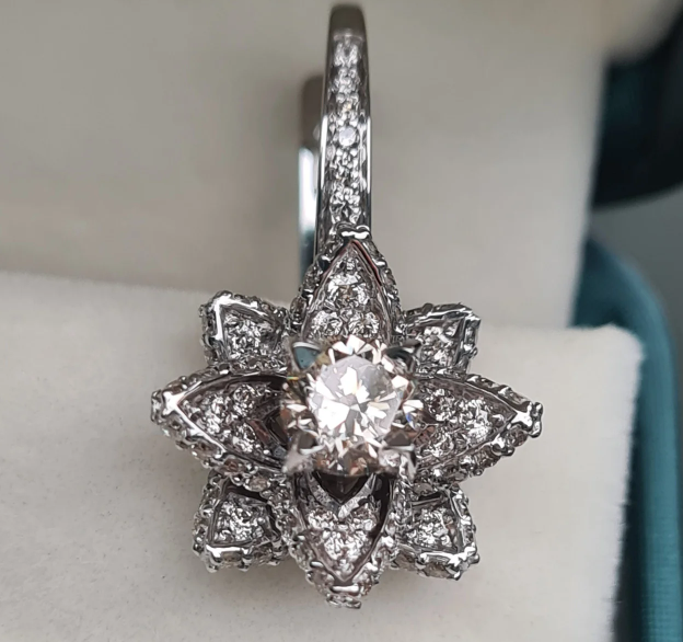 Комплект Deimantas 103880804 2,31ct 2,46ct. купить,NaN