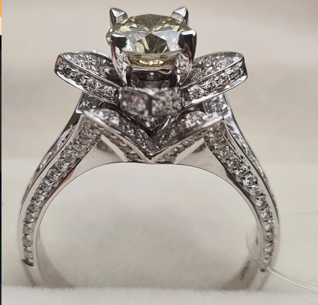 Комплект Deimantas 103880804 2,31ct 2,46ct. купить,NaN