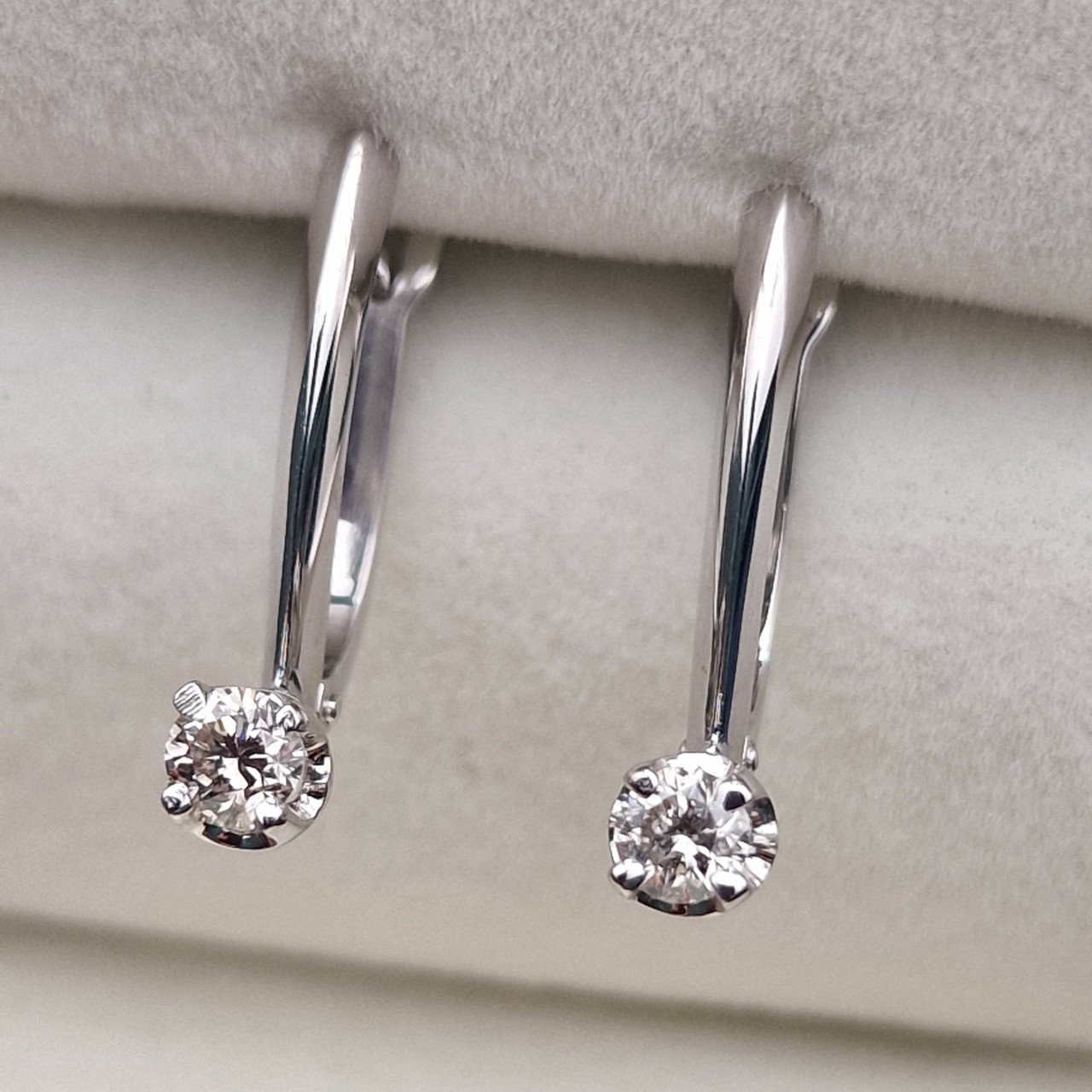 Серьги Deimantas 105154328 2,15гр 0,30ct. купить,NaN