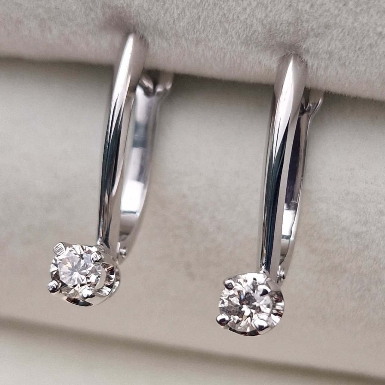 Серьги Deimantas 105155083 2,22гр 0,32ct. купить,NaN