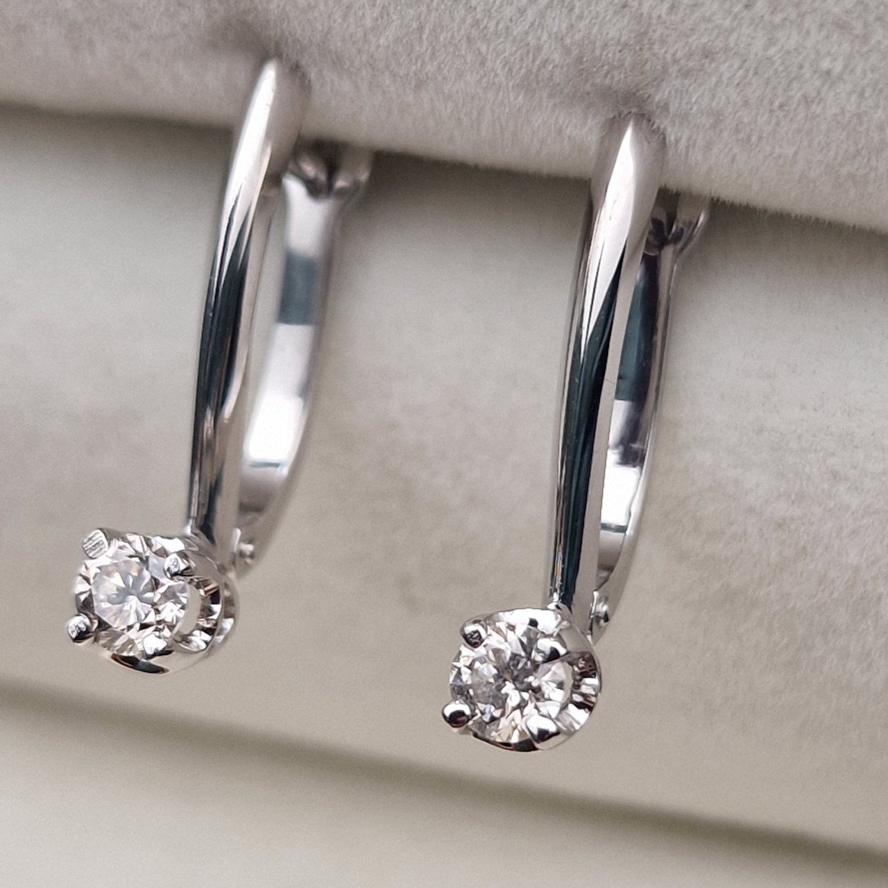 Серьги Deimantas 105155083 2,22гр 0,32ct. купить,NaN
