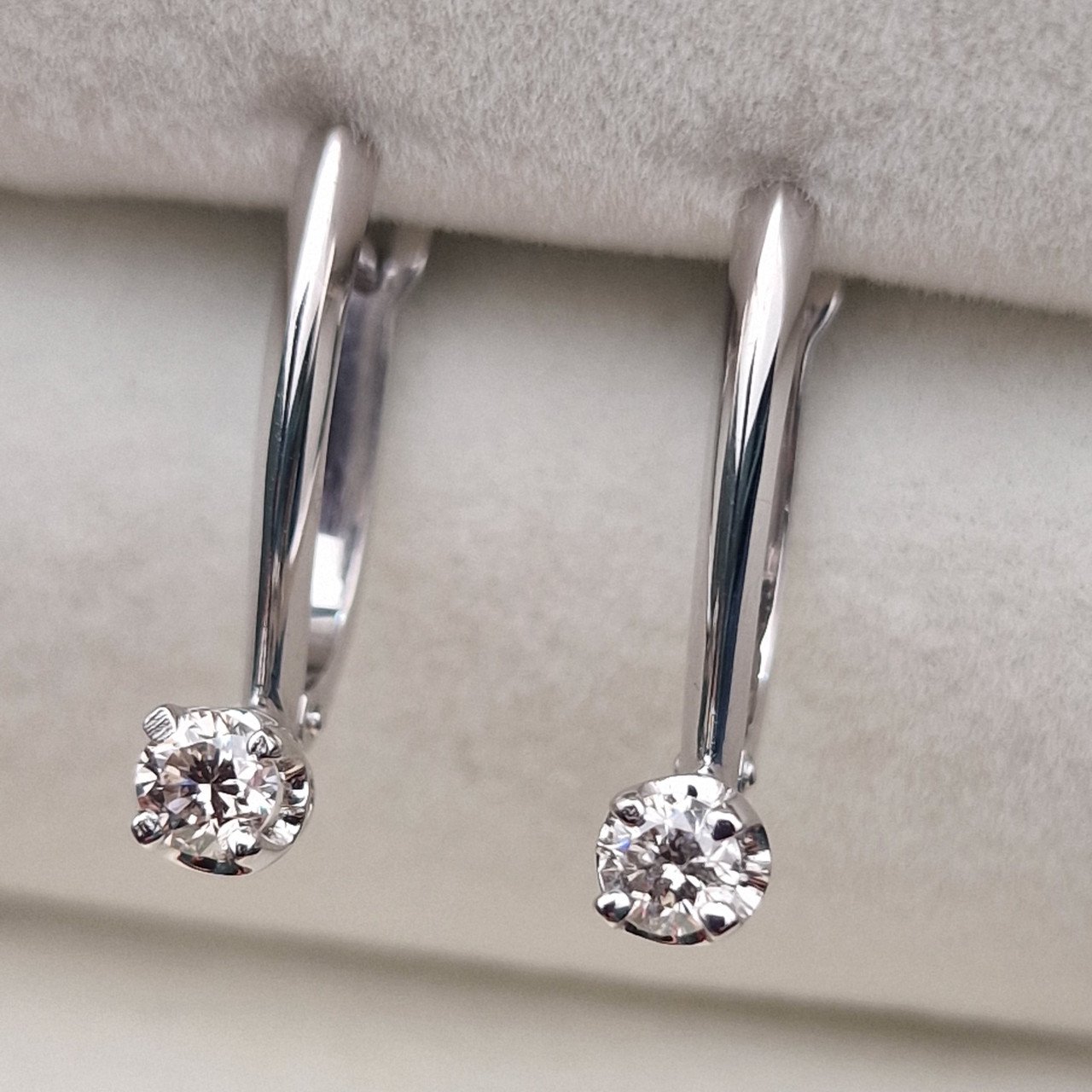 Серьги Deimantas 105155083 2,22гр 0,32ct. купить,NaN