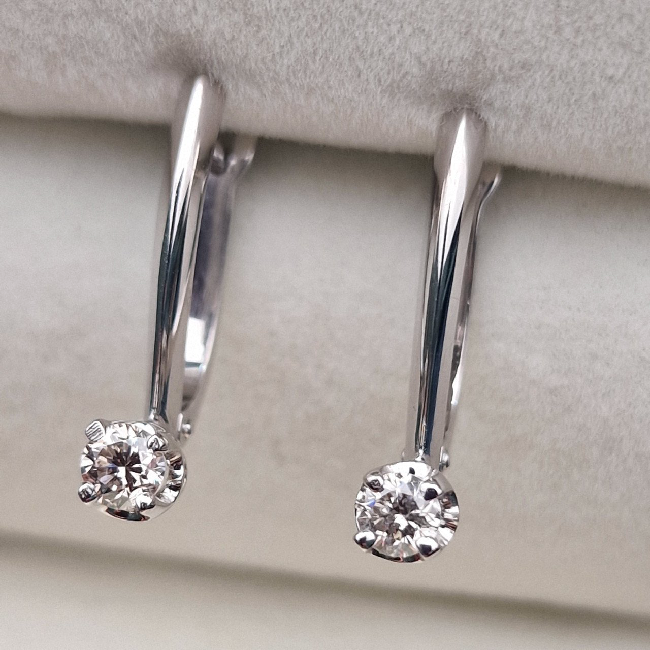 Серьги Deimantas 105155083 2,22гр 0,32ct. купить,NaN