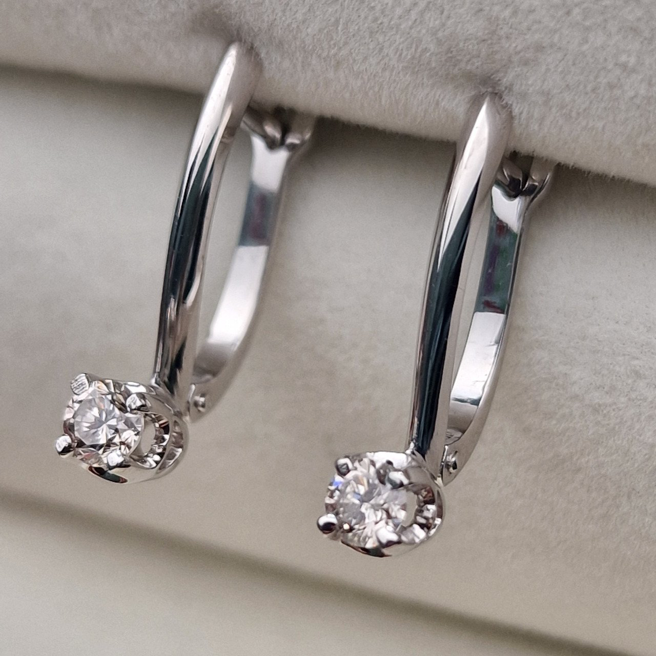 Серьги Deimantas 105155083 2,22гр 0,32ct. купить,NaN