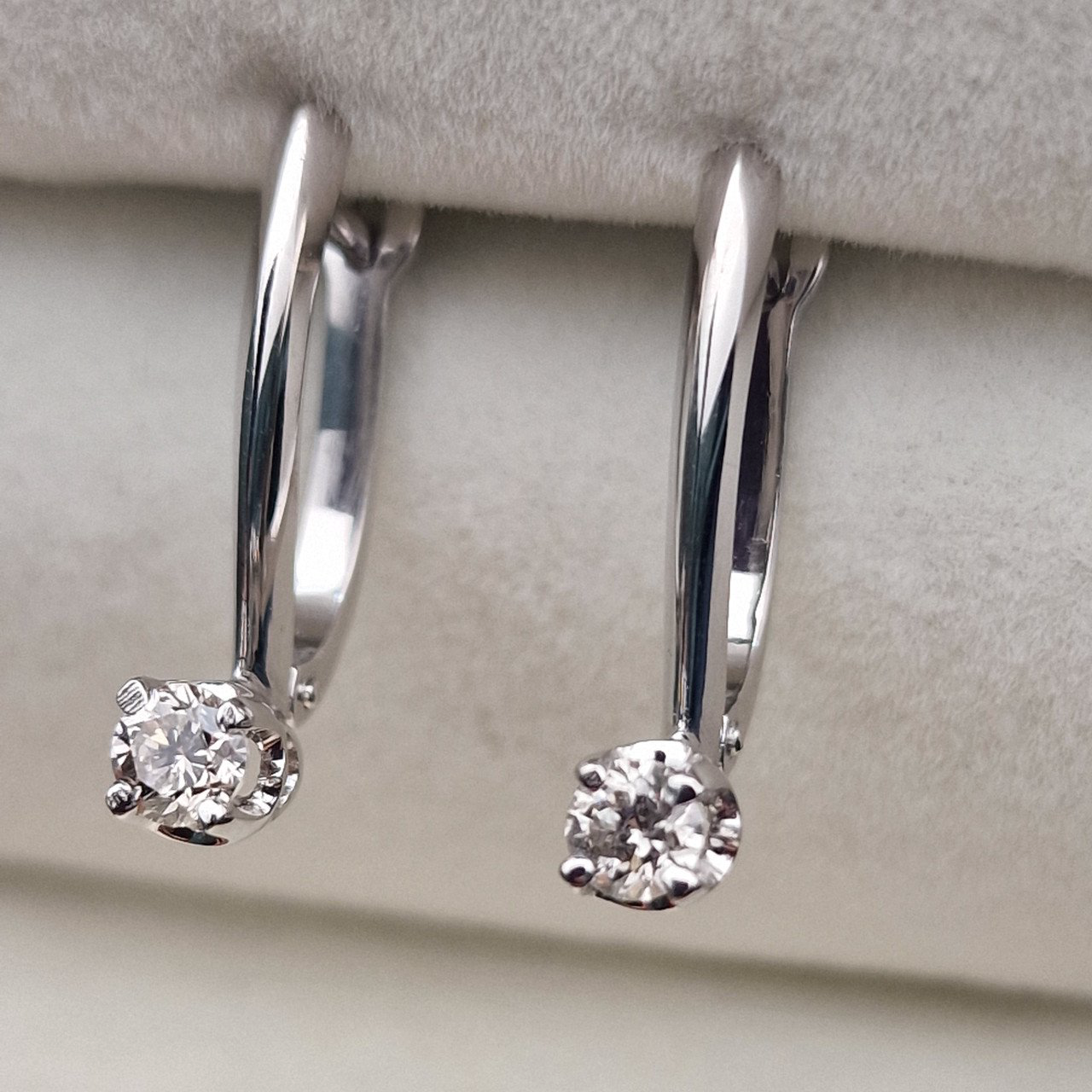 Серьги Deimantas 105155083 2,22гр 0,32ct. купить,NaN