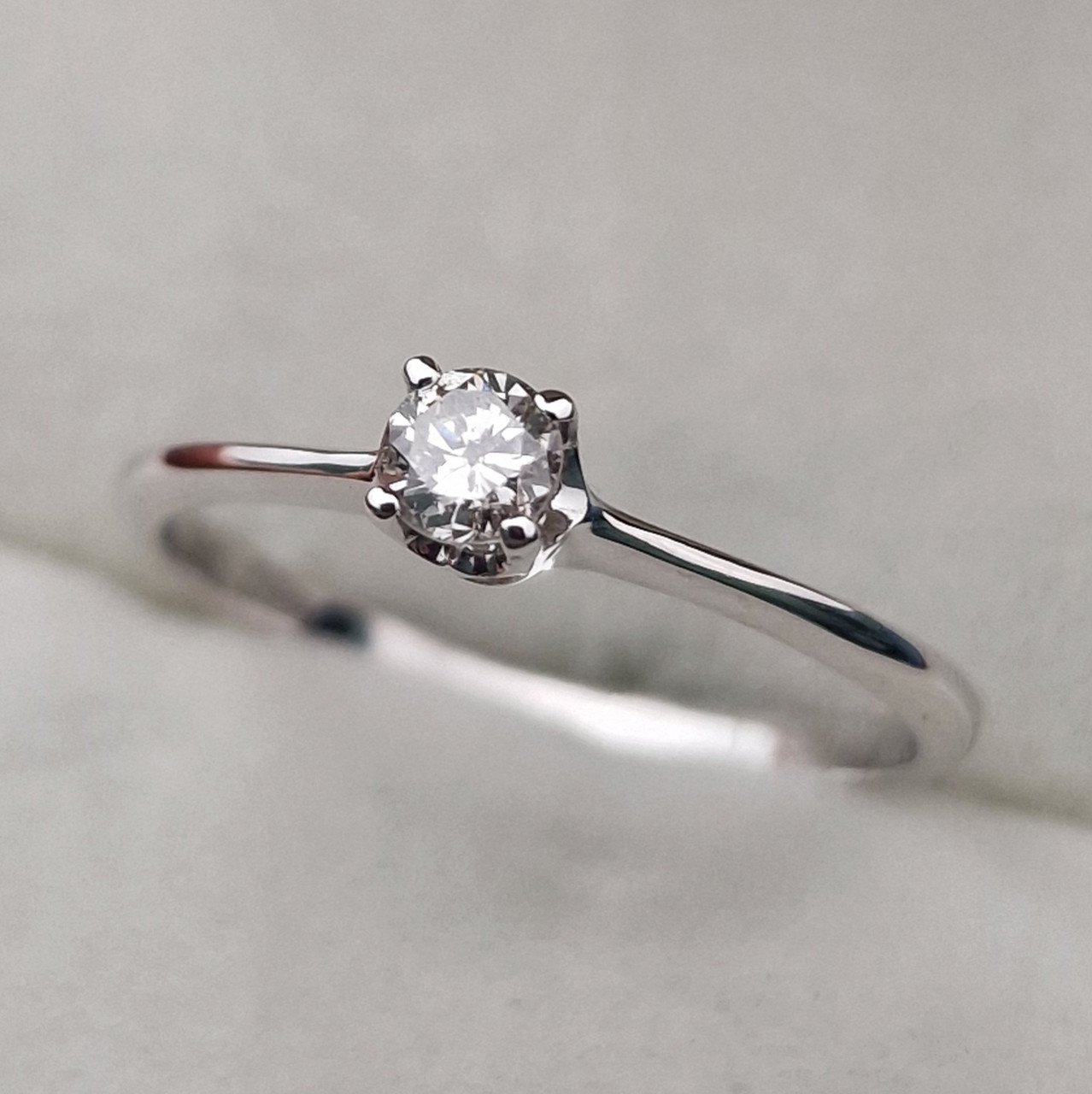 Кольцо Deimantas 105155688 17,5р 1,33гр 0,18ct. купить,NaN