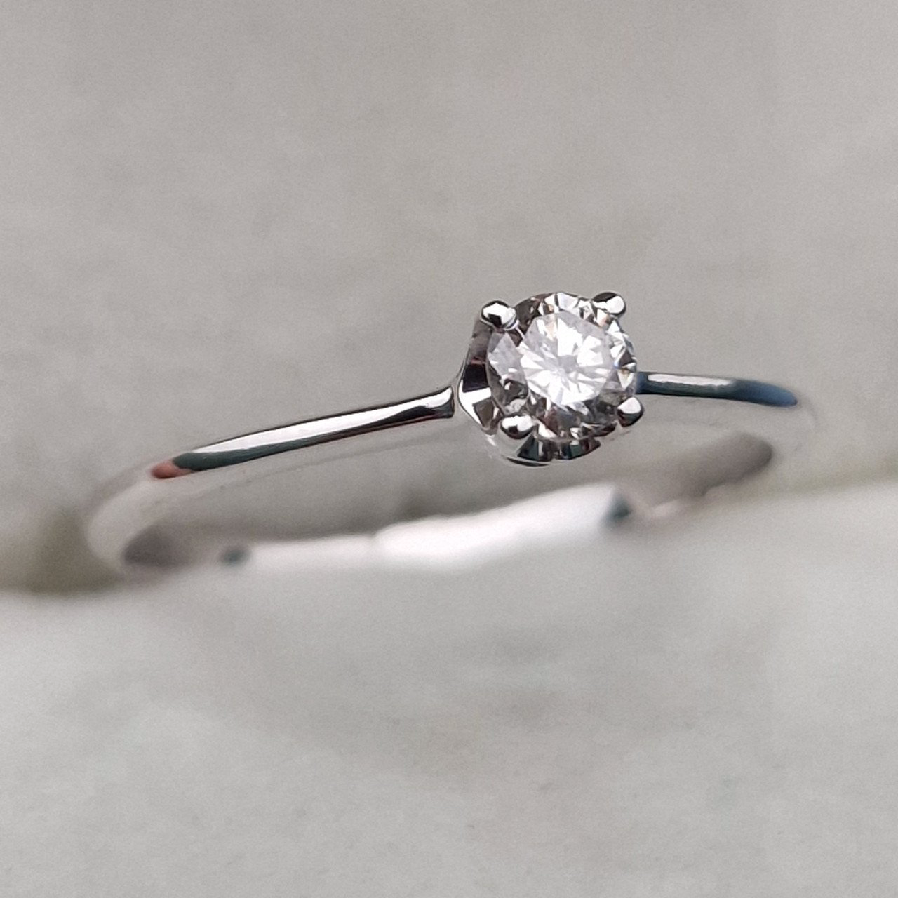 Кольцо Deimantas 105155688 17,5р 1,33гр 0,18ct. купить,NaN