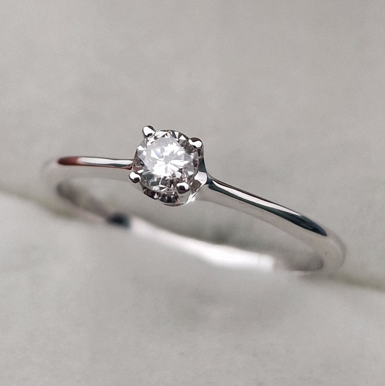 Кольцо Deimantas 105161720 17,5р 1,28гр 0,17ct. купить,NaN