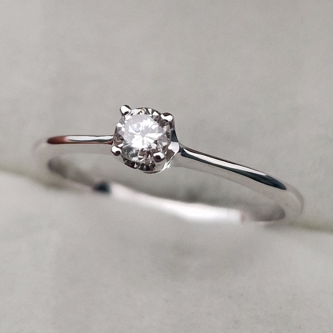 Кольцо Deimantas 105164241 17,5р 1,32гр 0,17ct. купить,NaN