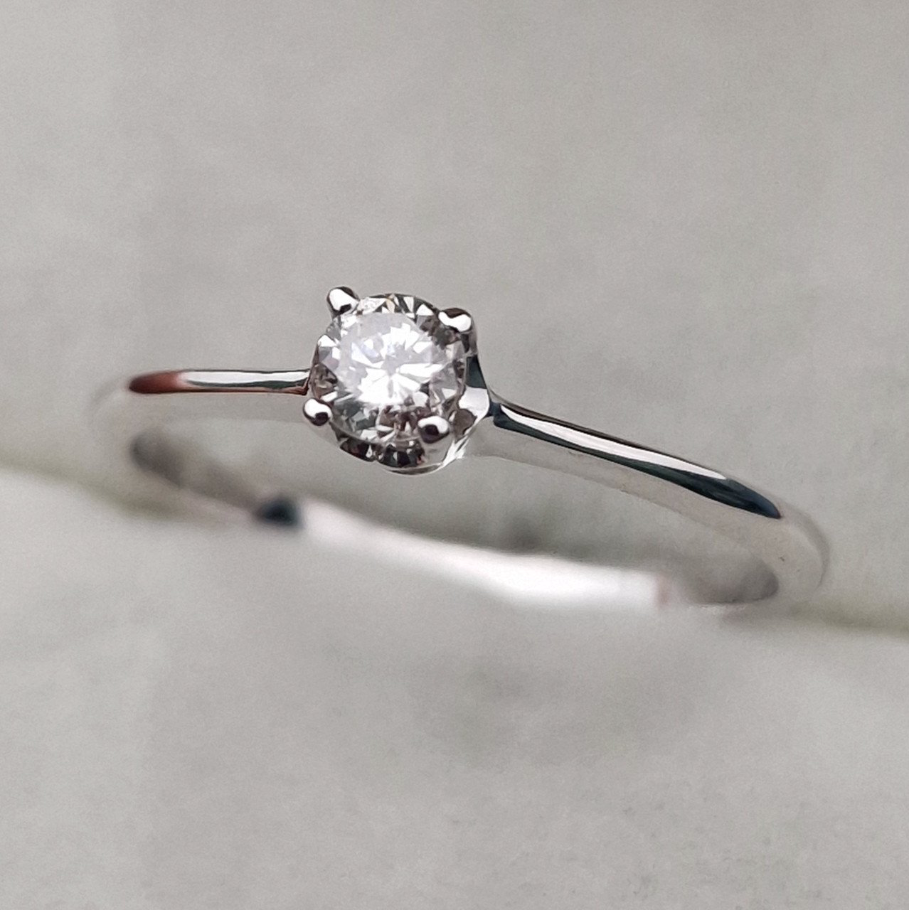Кольцо Deimantas 105164241 17,5р 1,32гр 0,17ct. купить,NaN
