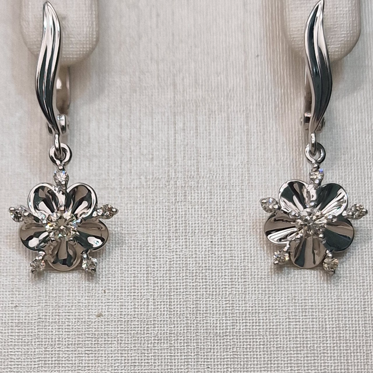 Серьги Deimantas 103890783 4,56гр 0,41ct. купить,NaN