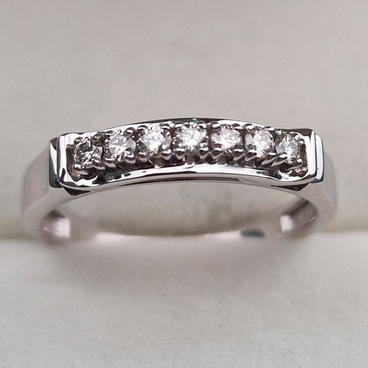 Кольцо Deimantas 104905444 16,5р 2,91гр 0,214ct. купить,NaN