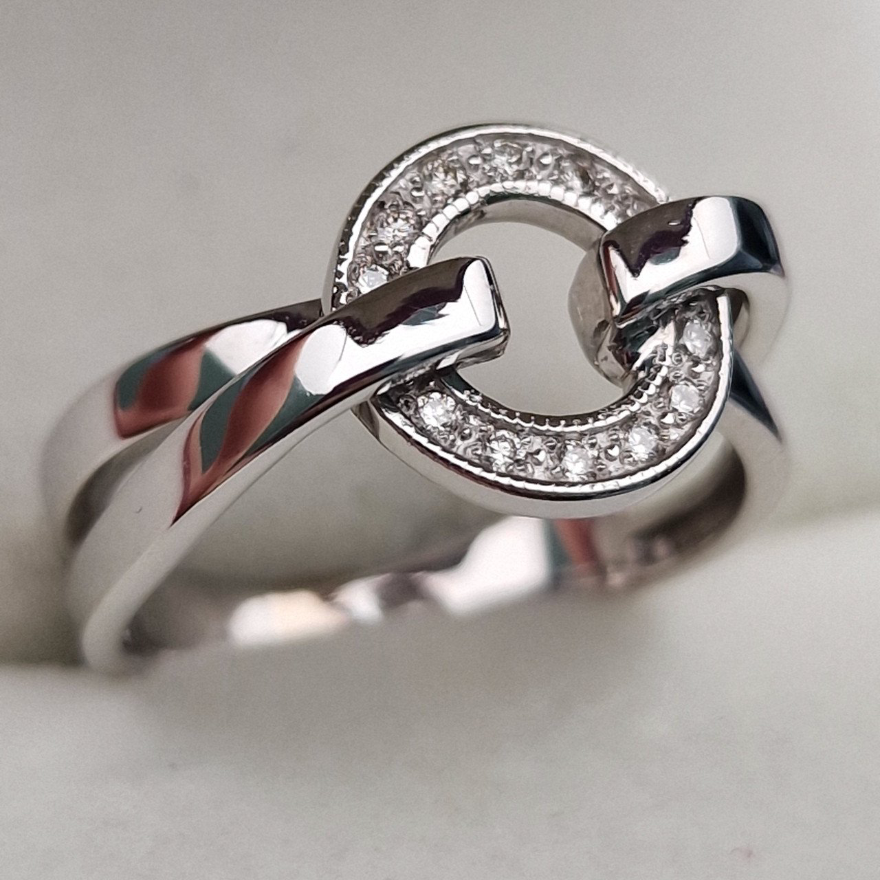 Кольцо Deimantas 103890865 18р 4,48гр 0,091ct. купить,NaN