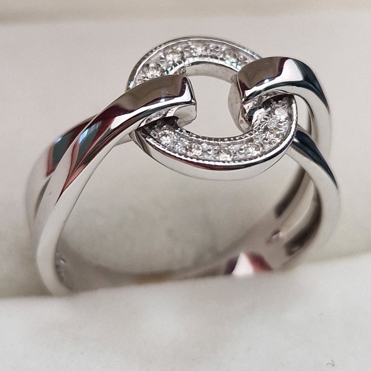 Кольцо Deimantas 103890865 18р 4,48гр 0,091ct. купить,NaN