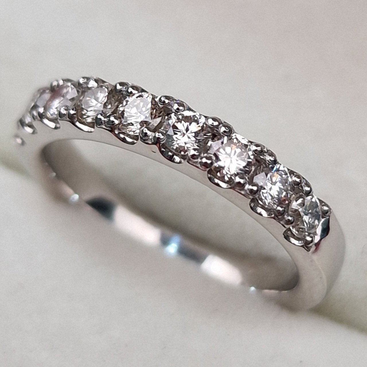 Кольцо Deimantas 104905507 17р 3,58гр 0,53ct. купить,NaN