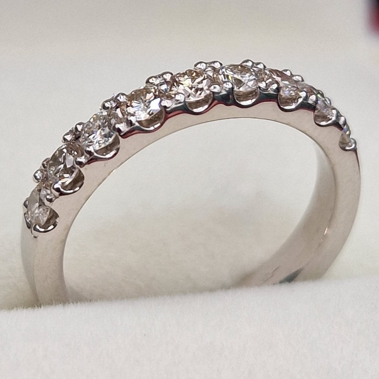 Кольцо Deimantas 104905507 17р 3,58гр 0,53ct. купить,NaN