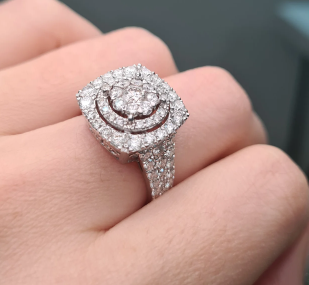 Комплект Deimantas 104047774 2,28ct 2,33ct. купить,NaN