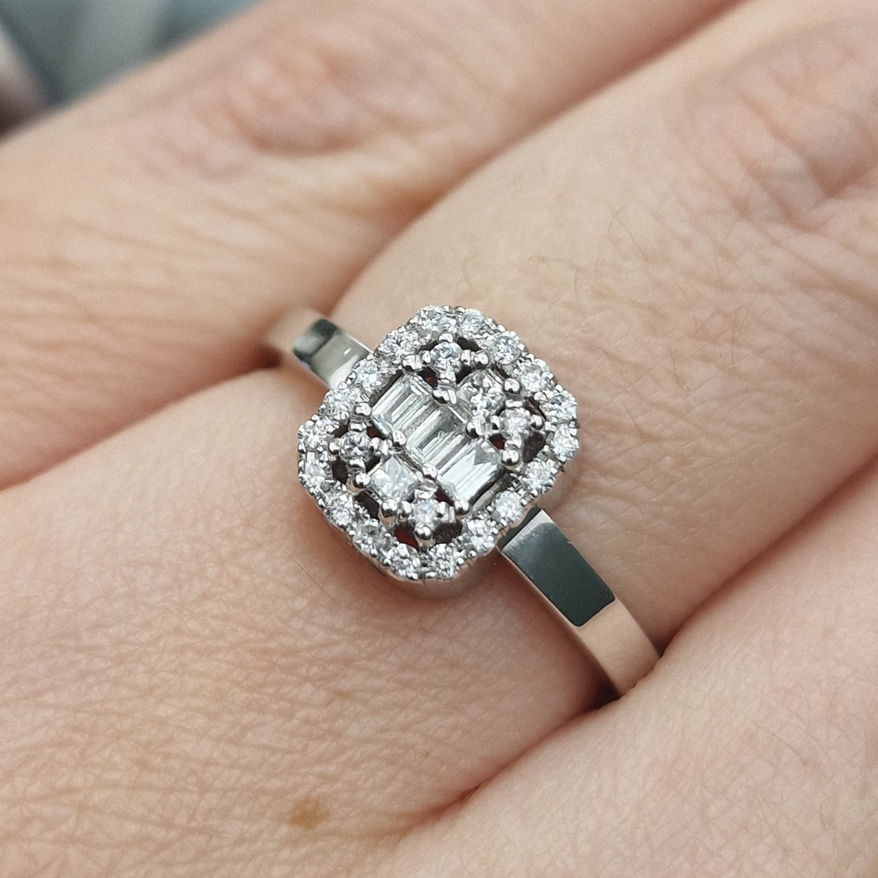 Кольцо Deimantas 104925288 17р 4,14гр 0,29ct. купить,NaN