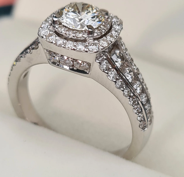 Комплект Deimantas 104048030 1,62ct 1,25ct. купить,NaN
