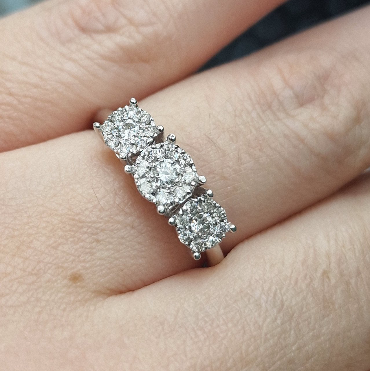 Кольцо Deimantas 104925311 17,5р 3,45гр 0,36ct. купить,NaN