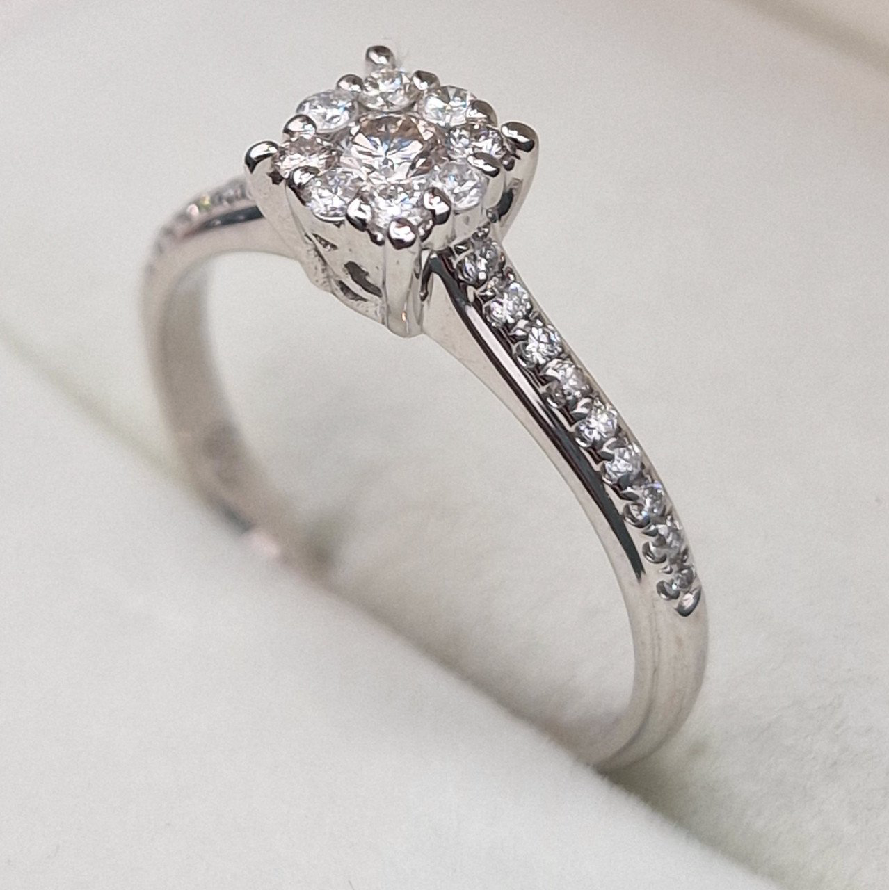 Кольцо Deimantas 104925323 16,5р 1,92гр 0,31ct. купить,NaN