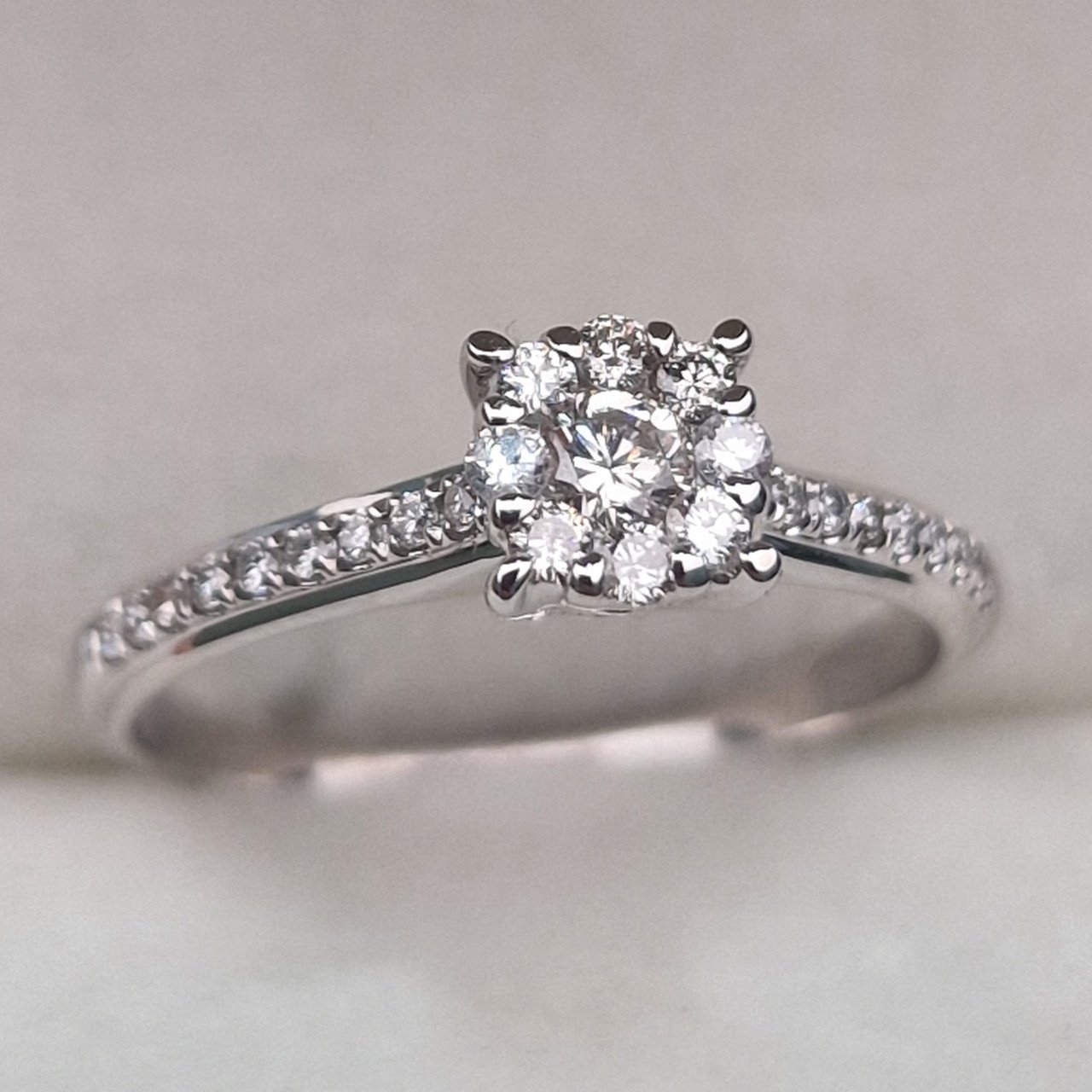 Кольцо Deimantas 104925323 16,5р 1,92гр 0,31ct. купить,NaN