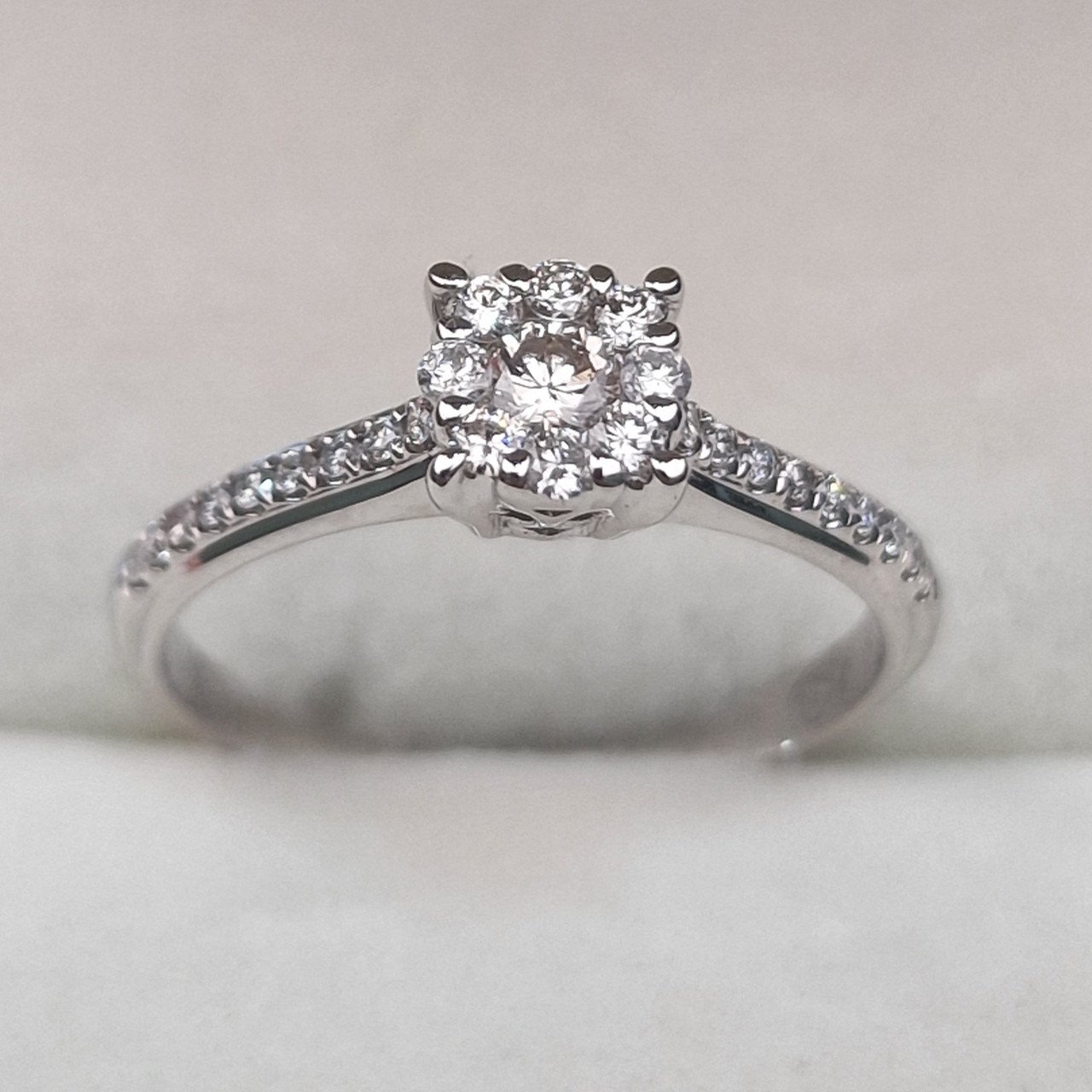 Кольцо Deimantas 104925323 16,5р 1,92гр 0,31ct. купить,NaN