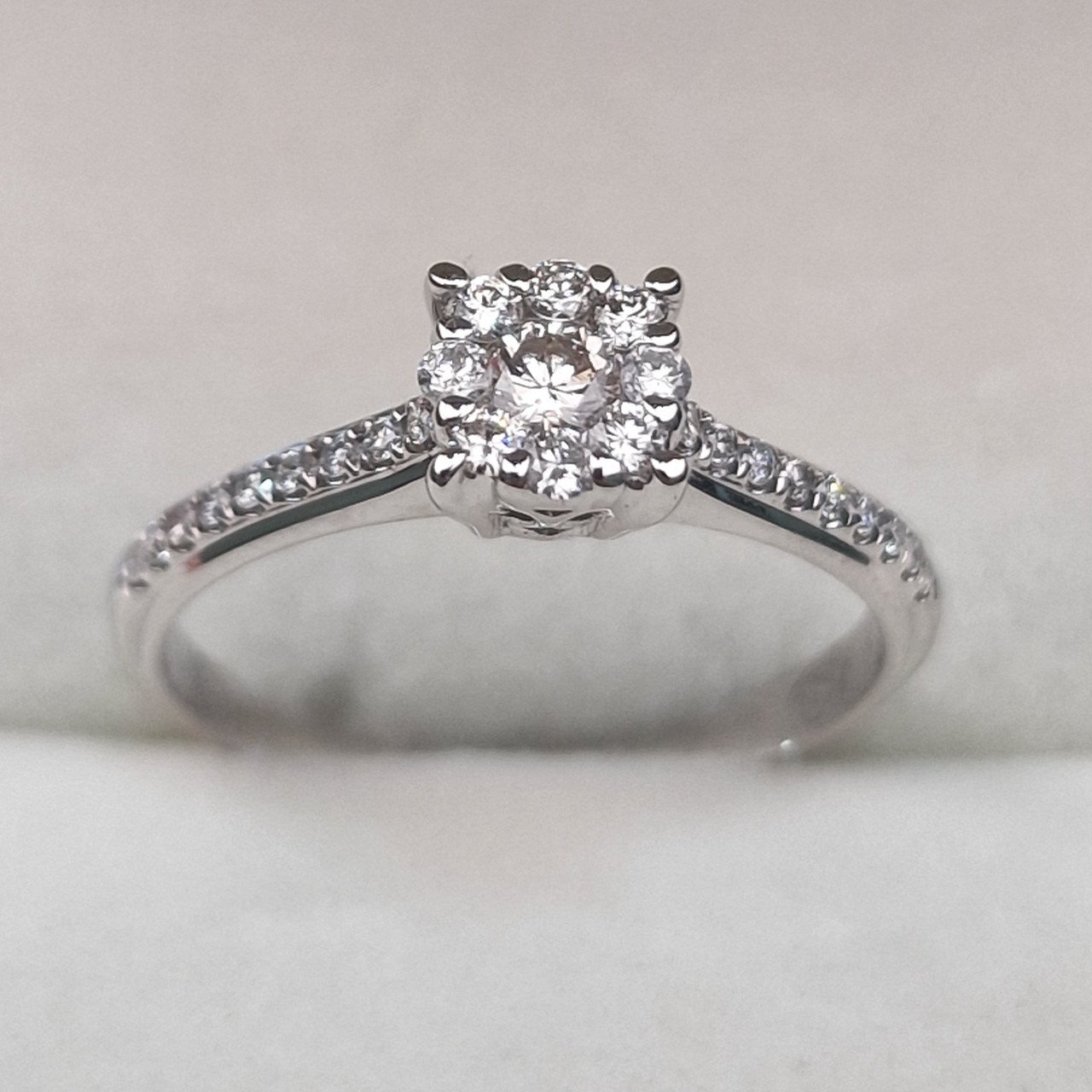 Кольцо Deimantas 104925323 16,5р 1,92гр 0,31ct. купить,NaN