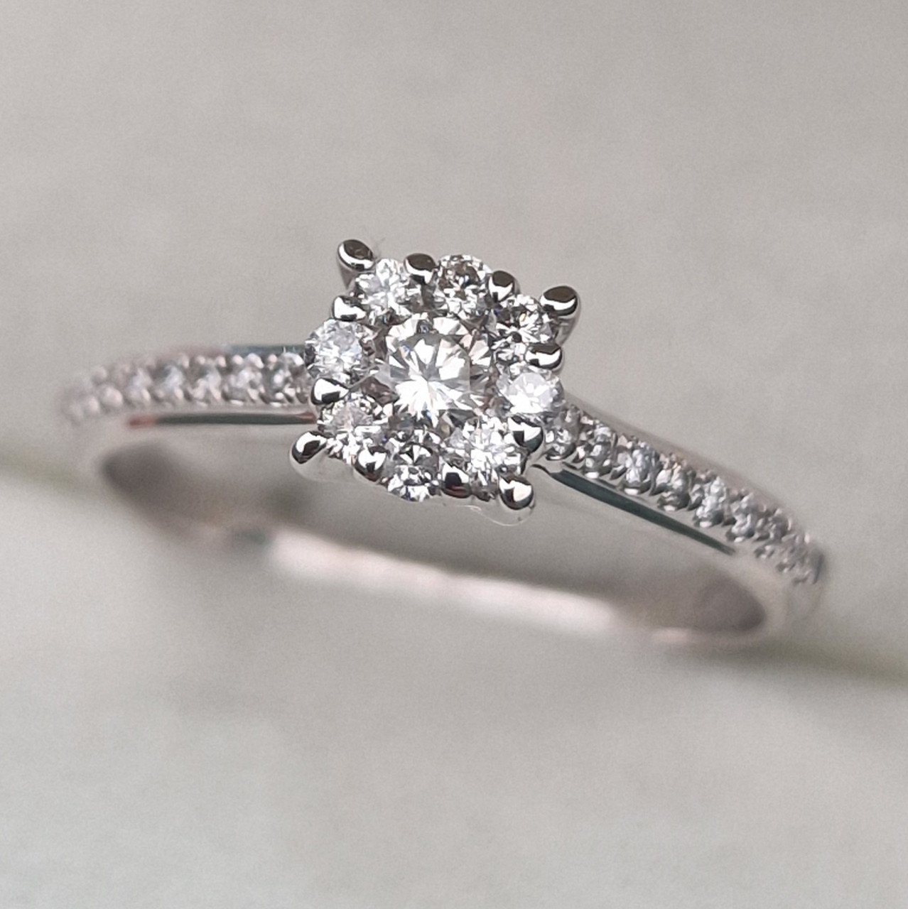 Кольцо Deimantas 104925376 17р 1,98гр 0,31ct. купить,NaN