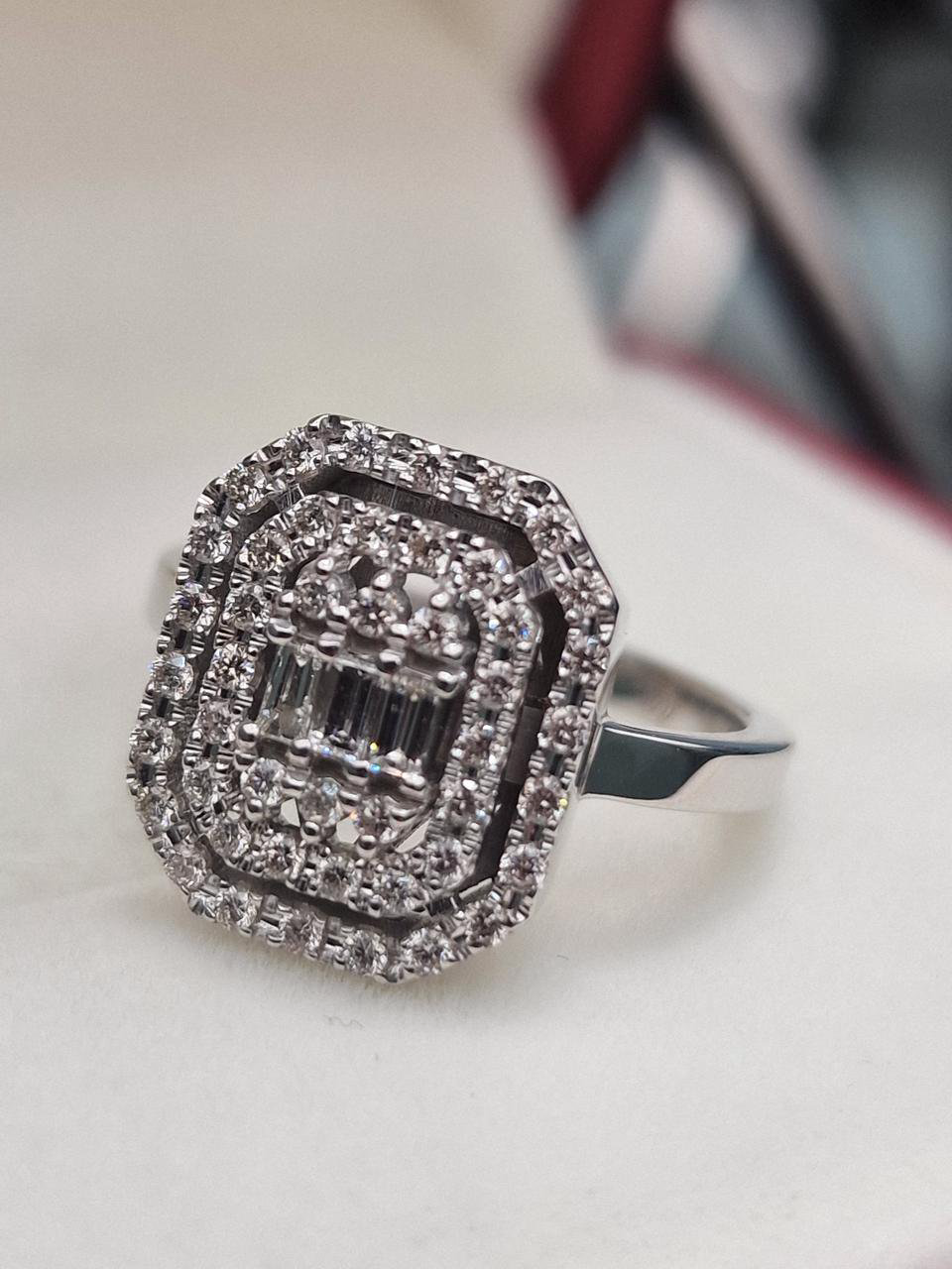Кольцо Deimantas 104925352 17р 6,03гр 0,50ct. купить,NaN