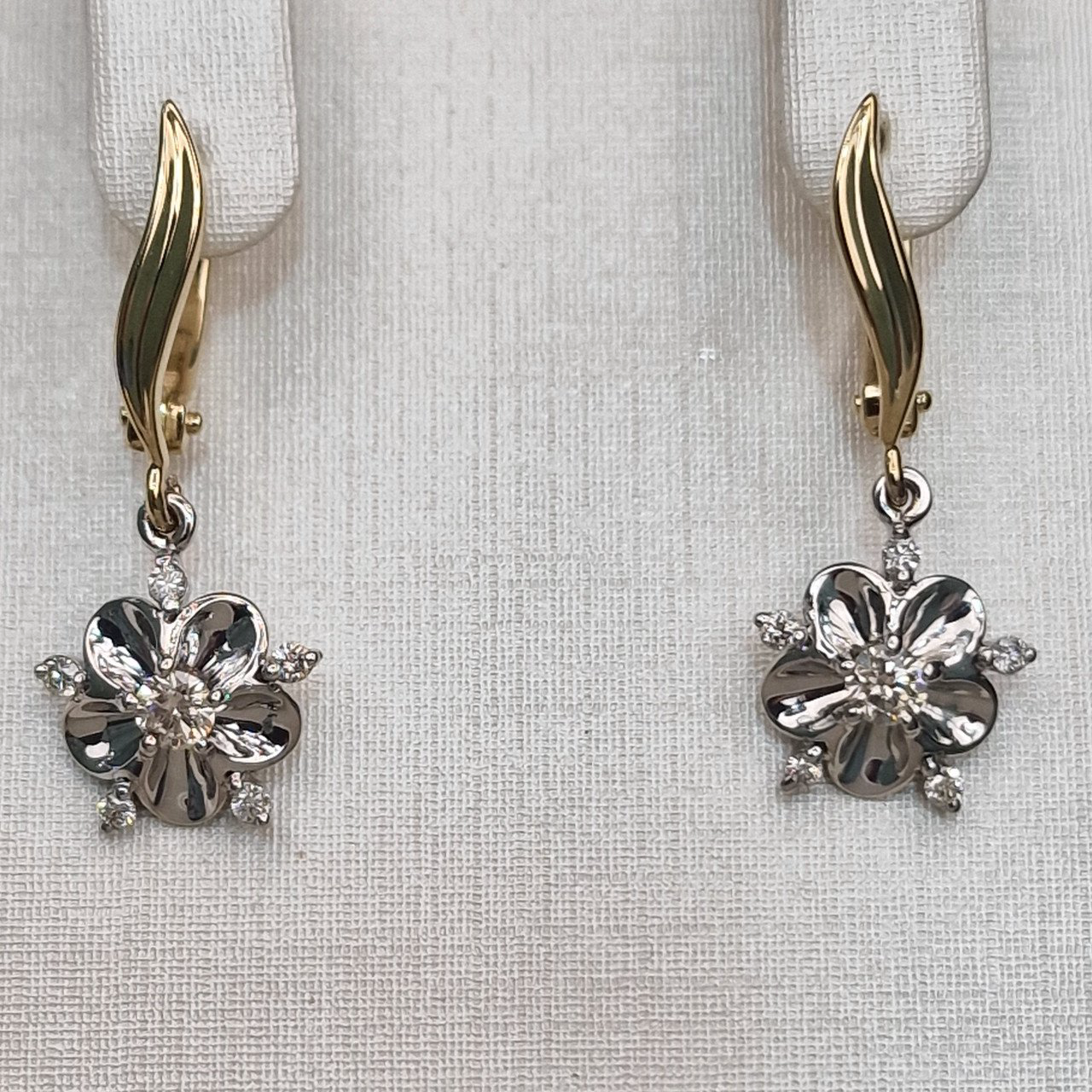 Серьги Deimantas 104188763 4,6гр 0,383ct. купить,NaN