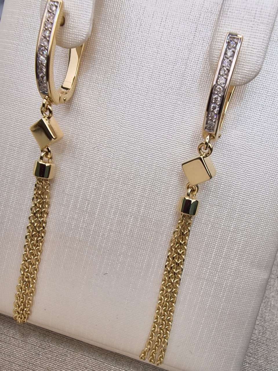 Серьги Deimantas 104193440 4,29гр 0,092ct. купить,NaN