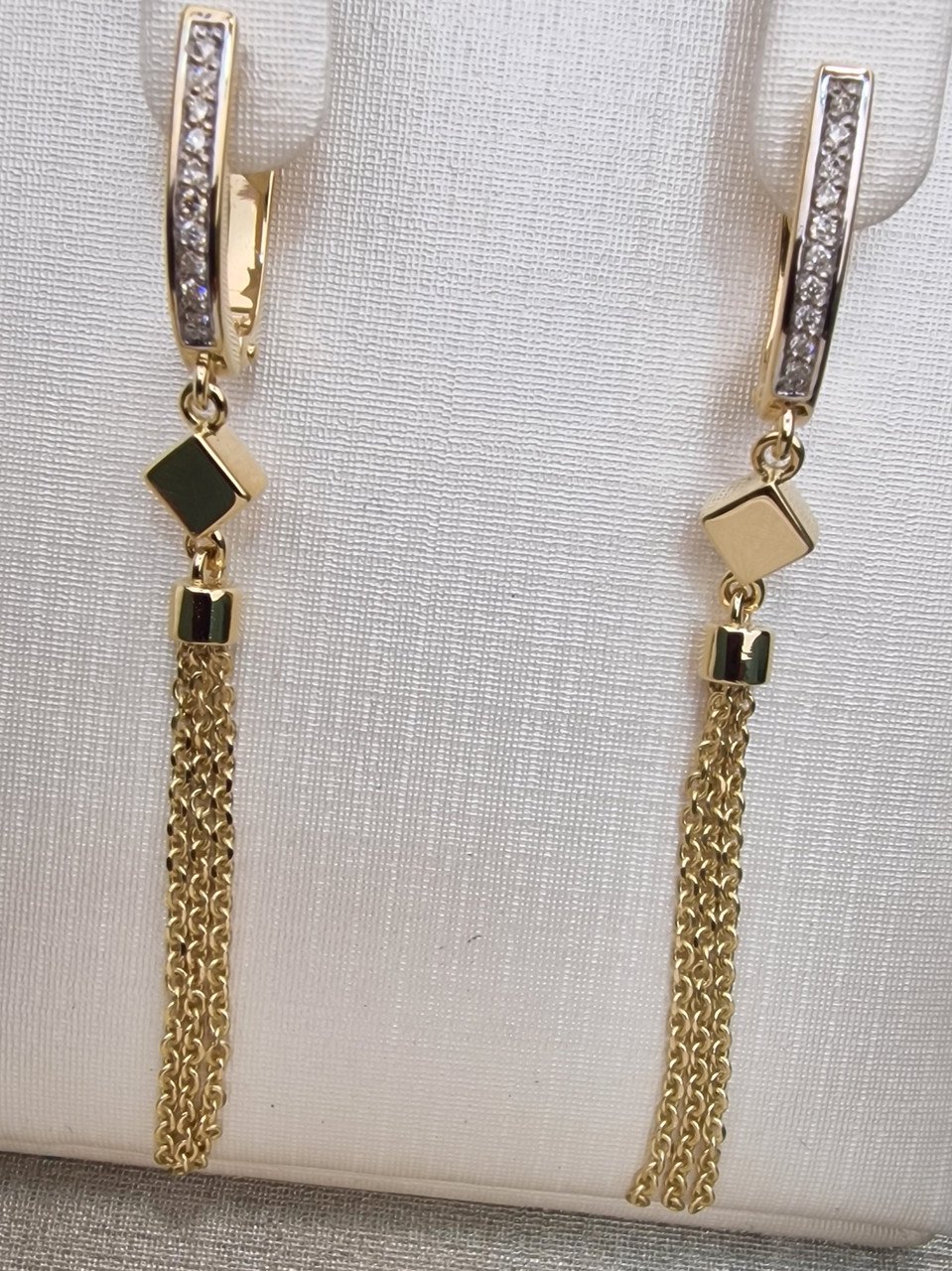 Серьги Deimantas 104193434 4,6гр 0,092ct. купить,NaN