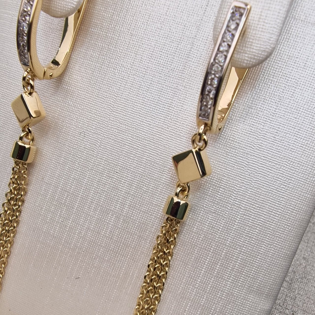 Серьги Deimantas 104193434 4,6гр 0,092ct. купить,NaN