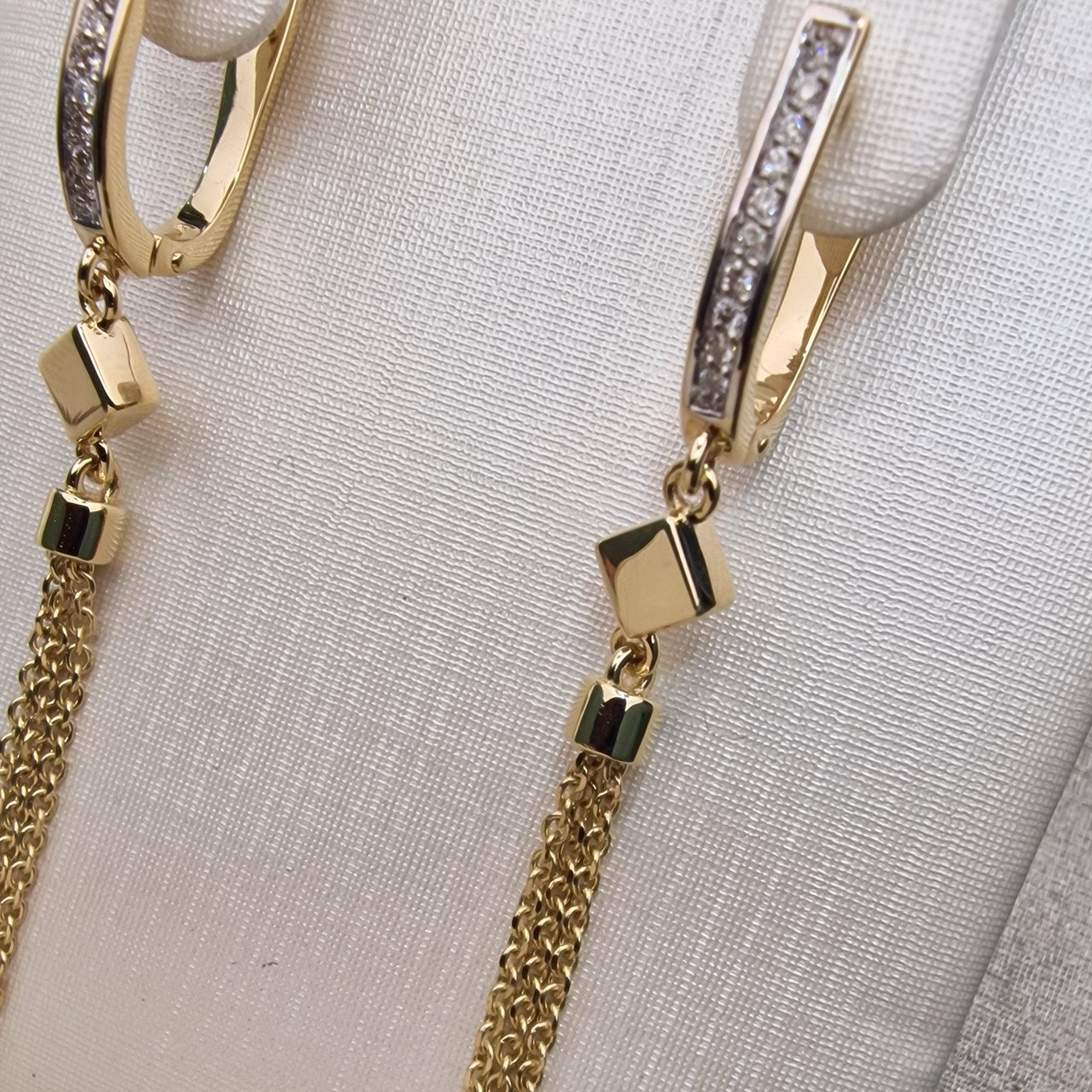 Серьги Deimantas 104193434 4,6гр 0,092ct. купить,NaN