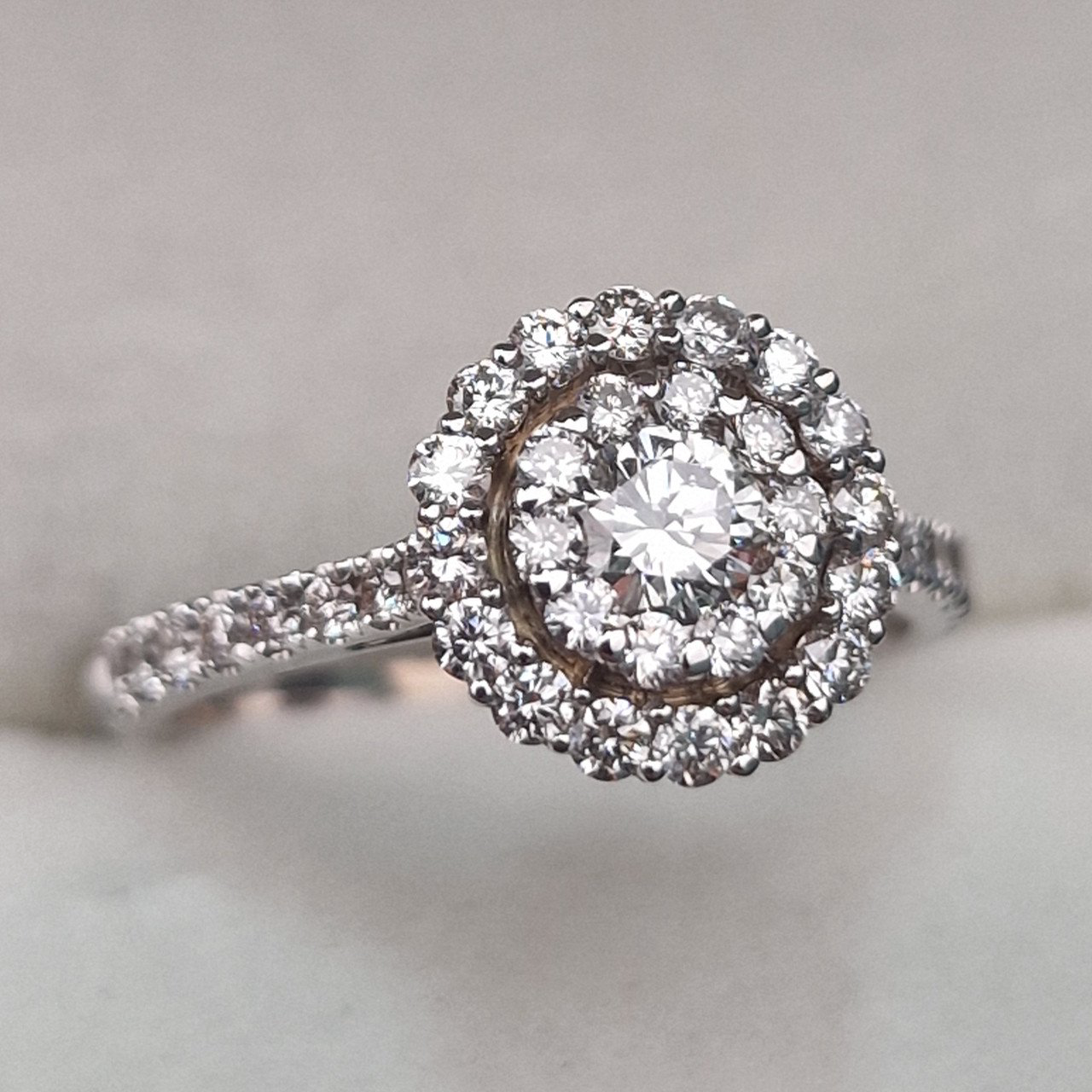 Кольцо Deimantas 104925397 17р 3,4гр 0,87ct. купить,NaN