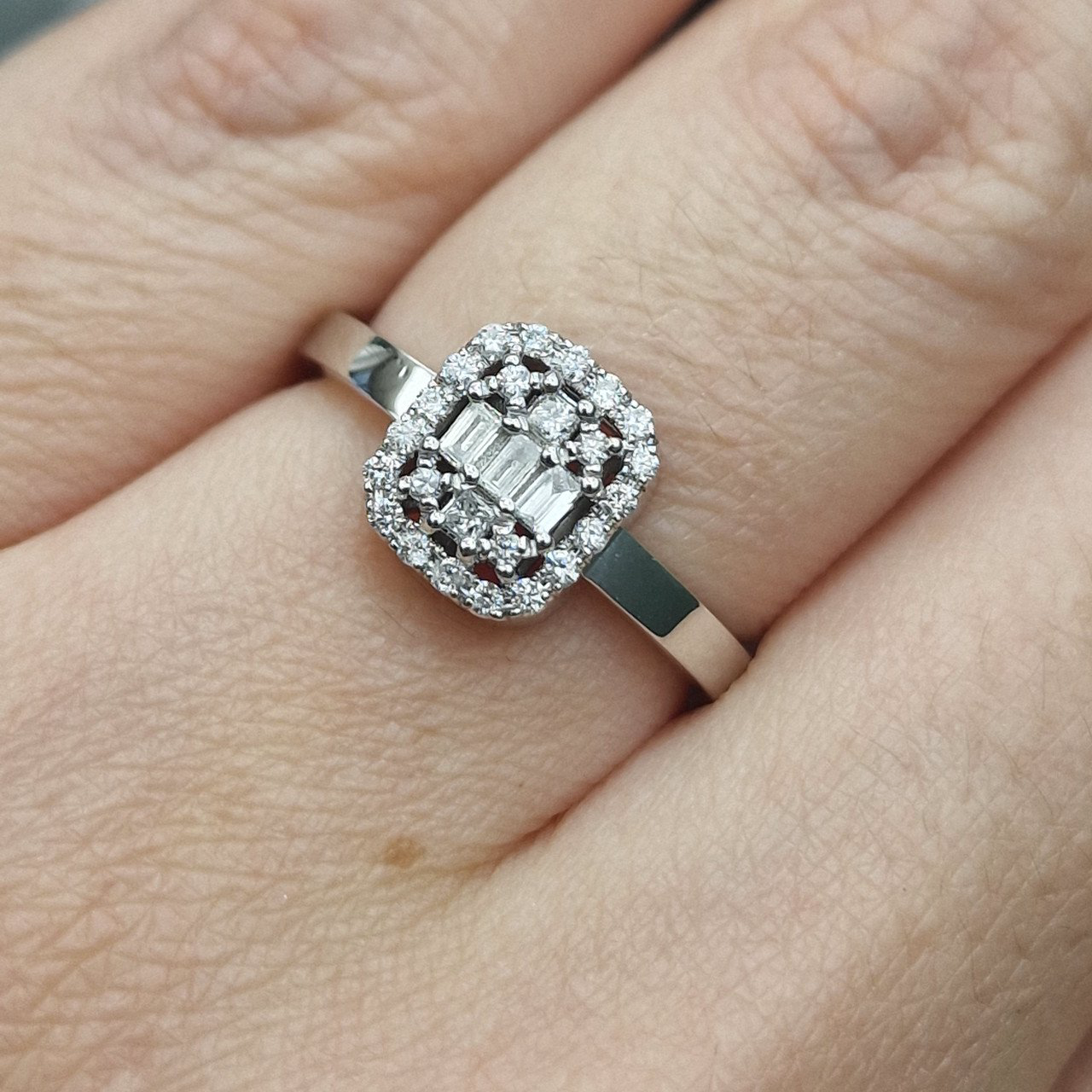 Кольцо Deimantas 104927075 17р 4,21гр 0,25ct. купить,NaN
