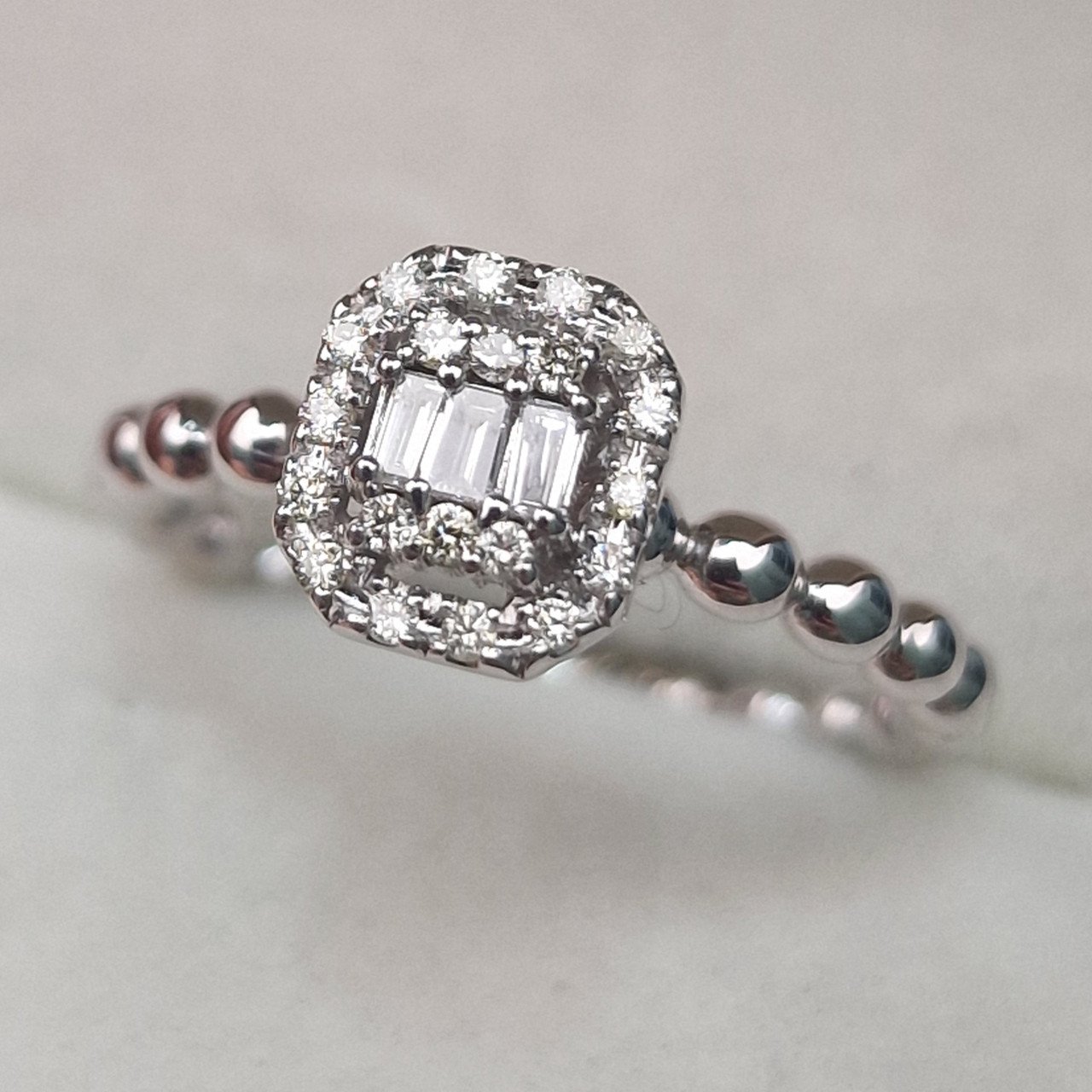 Кольцо Deimantas 104927093 16р 3,03гр 0,16ct. купить,NaN